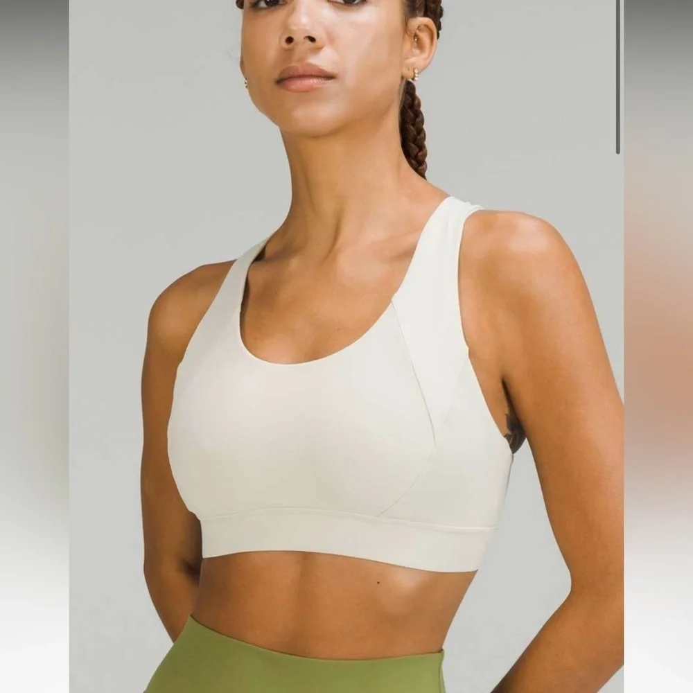 Lululemon Free to Be Elevated sports bra strappy padding
